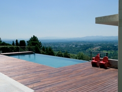 La piscine en bois à débordement de Difloisirs !